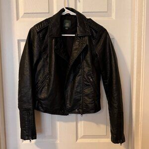 Wilde Fable Black Women Jacket Size XS Non-Leather Material 100% Polyester